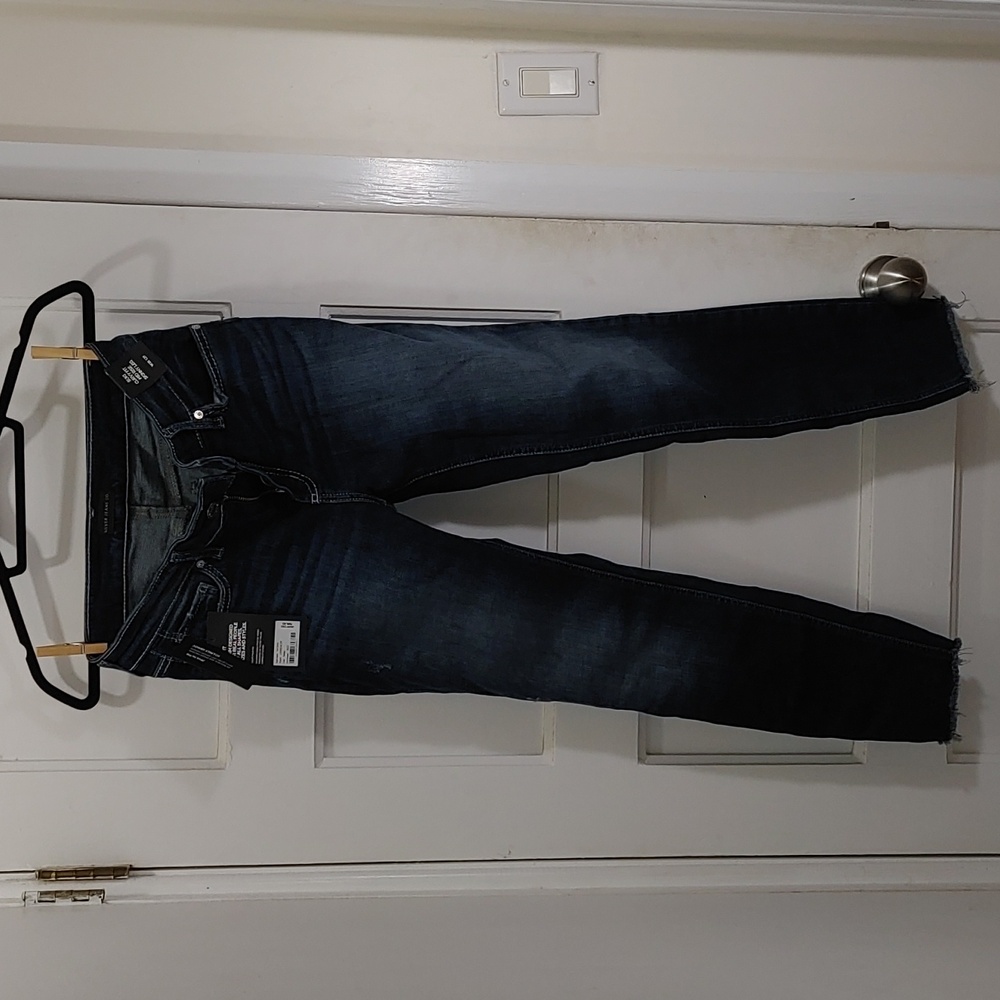 Sz 28 X 27 Suki Curvy Fit Mid Rise Skinny Jeans
